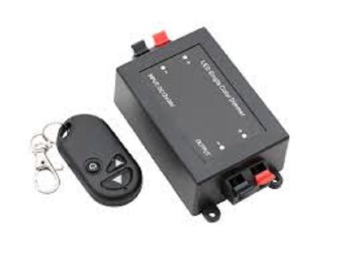 Диммер с брелоком Ecola 8А 12V/24V RF-DIM-3-8A фото Диммер с брелоком Ecola 8А 12V/24V RF-DIM-3-8A картинка